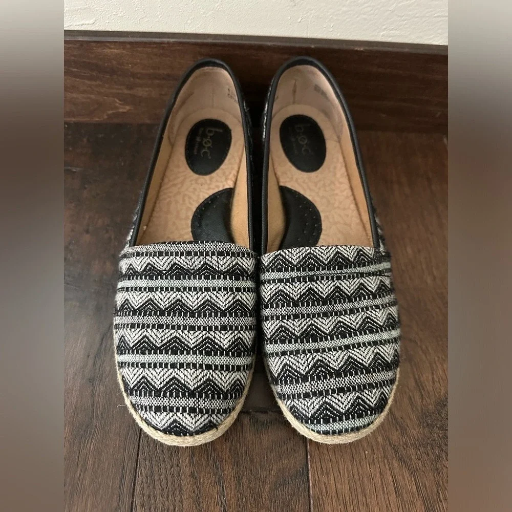 b.o.c. Black and White Espadrille Shoes- size 8.5 Women's